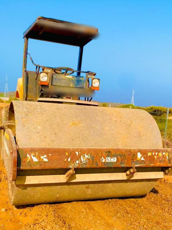 JCB  VIBROMAX SINGALE DRUM ROLLAR 2009